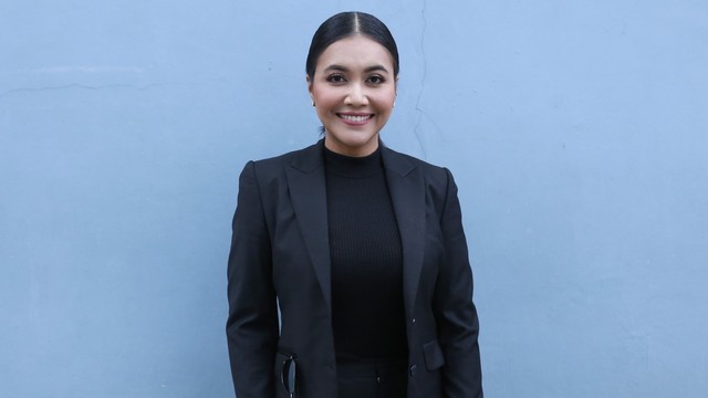 Penyanyi Denada saat ditemui usai mengisi acara di kawasan Kapten Tendean, Jakarta Selatan, Senin, (1/7). Foto: Ronny