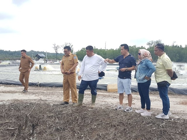 Fitno pengusaha Nasional asal Babel tertarik berinvestasi di Kabupaten Basel. (Ist)