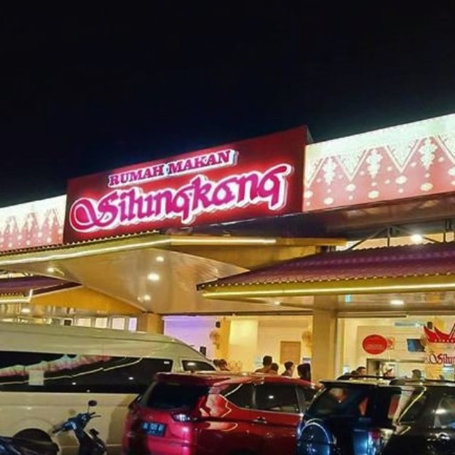 Rumah Makan Silungkang Padang yang telah memiliki sertifikasi halal terhitung tahun 2018. (Foto: Zulham Mumtaza)