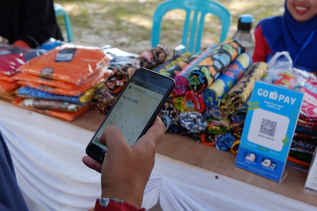 Transaksi menggunakan fitur QR Code di GoPay. Foto: Dok. Gojek