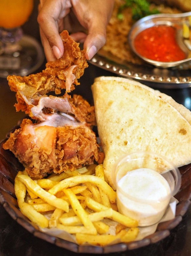 ALBeik Chicken - By @eattemptationsby