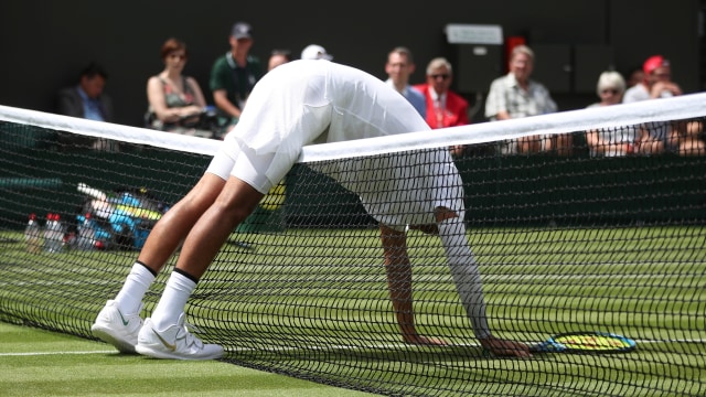 Nick Kyrgios di babak pertama tunggal putra Wimbledon 2019. Foto: REUTERS/Hannah McKay