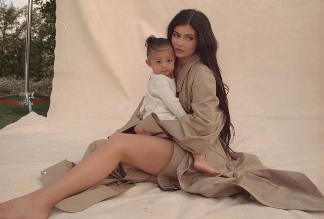 Kylie Jenner dan Stormi Foto: Instagram @kyliejenner