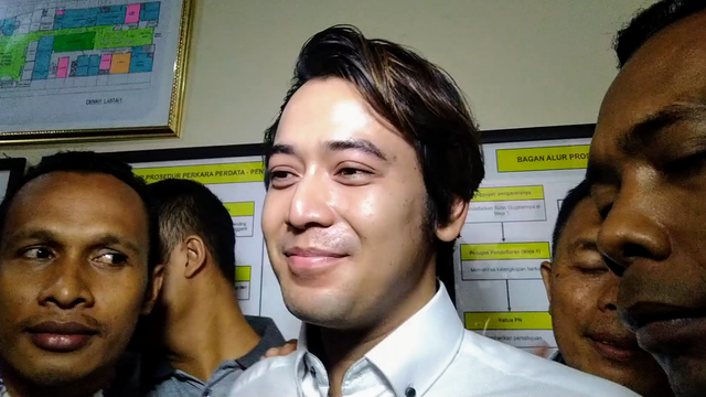 Kriss Hatta Usai menjalani Persidangan, Kamis (4/7). Foto: Maria Gabrielle Putrinda/kumparan