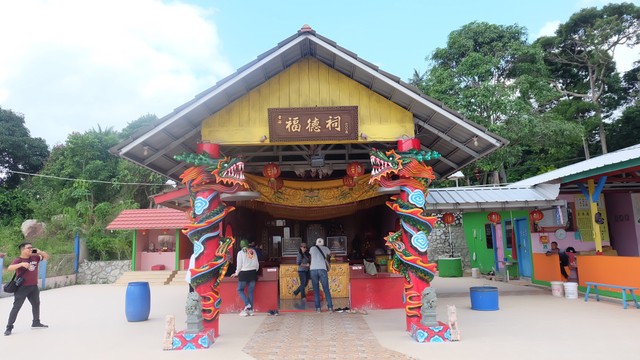 Bangunan Utama di Kelenteng Sijuk, Belitung. Foto: Bella Cynthia/kumparan