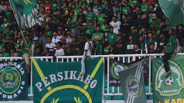 Suporter Persikabo. Foto: Instagram @officialpersikabo