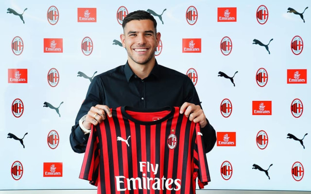 Theo Hernandez resmi bergabung dengan AC Milan. Foto: Instagram/@acmilan