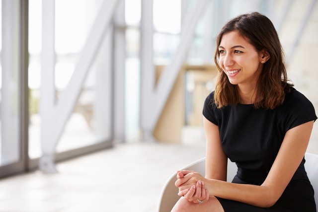 Ilustrasi perempuan karier. Foto: Shutterstock