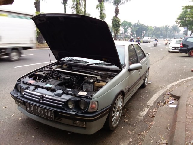 Ilustrasi Mobil Mogok Foto: dok. Muhammad Ikbal/kumparan