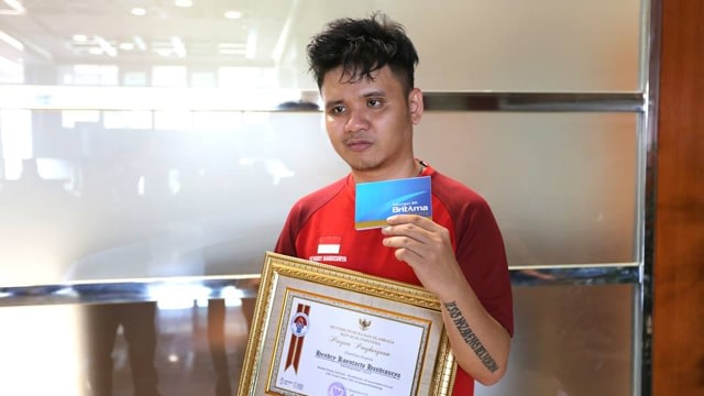 Hendry 'Joth703' Handisurya, atlet eSports Indonesia.