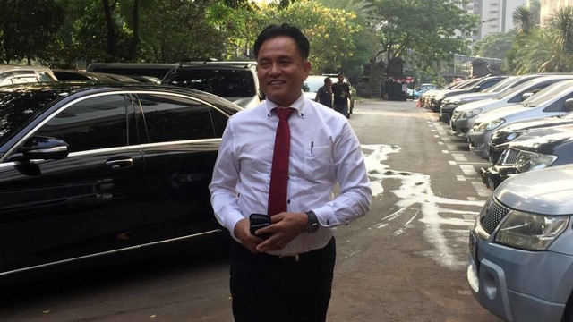 Advokat Yusril Ihza Mahendra di Polda Metro Jaya. Foto: Raga Imam/kumparan