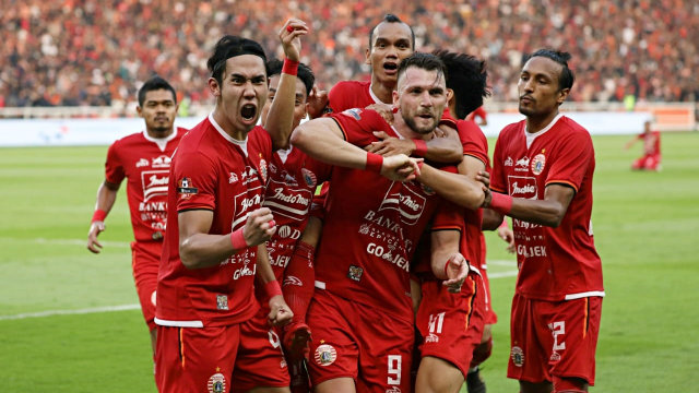 Selebrasi pemain Persija Jakarta usai mencetak gol ke gawang pemain Persib Bandung pada laga pertandingan Liga 1 2019, di Stadion Gelora Bung Karno, Jakarta. Foto: Nugroho Sejati/kumparan