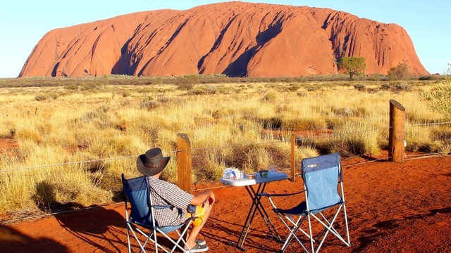 Ilustrasi berkemah di Uluru-Kata Tjuta National Park Foto: Shutter Stock