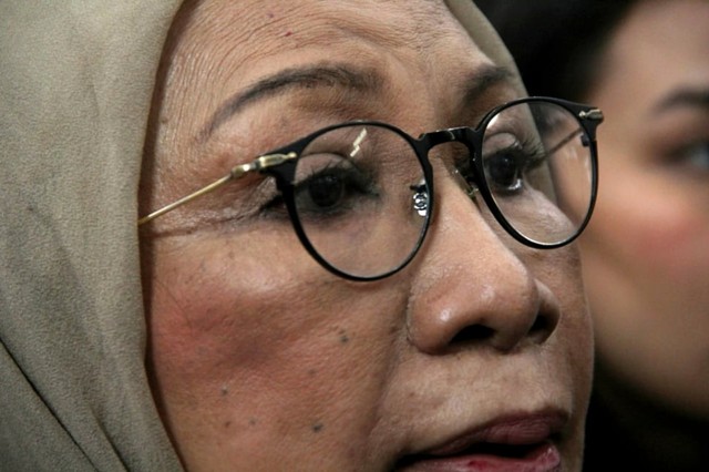 Terdakwa kasus dugaan penyebaran berita bohong atau hoaks Ratna Sarumpaet saat menjalani sidang putusan di Pengadilan Negeri Jakarta Selatan, Kamis (11/7). Foto: Nugroho Sejati/kumparan
