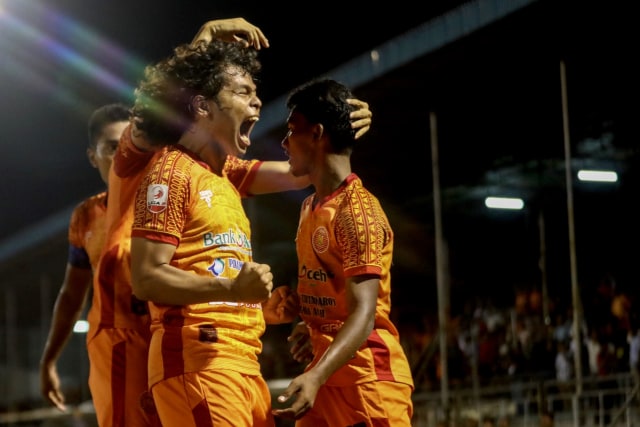 Luis Irsandi dkk pemain Persiraja Banda Aceh. Foto: Suparta/acehkini