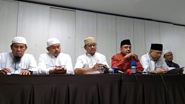 Konferensi Pers pernyatan sikap GNPF Ulama. Foto: Fadjar Hadi/kumparan