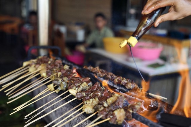 Sate Matang 'Apeleh' di Geurugok, Kabupaten Bireuen. Foto: Suparta/acehkini