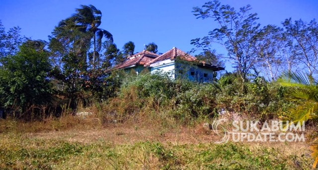 Lokasi wisata Panyawangan Cekdam di Kampung Cigaok, Desa Tamanjaya, Kecamatan Ciemas, Kabupaten Sukabumi nampak tak terurus. | Sumber Foto:Ragil Gilang.