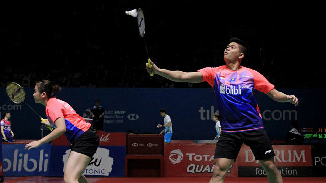 Pebulutangkis Indonesia Praveen Jordan dan Melati Daeva Oktavianti saat pertandingan Blibli Indonesia Open 2019 di Istora Senayan, Selasa (16/7). Foto: Irfan Adi Saputra/kumparan