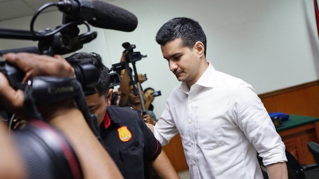 Suasana Sidang Vonis Steve Emmanuel Foto: Andrian Gilang Khrisnanda/kumparan