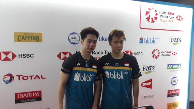 Marcus Fernaldi Gideon/Kevin Sanjaya Sukamuljo, ganda putra terbaik Indonesia saat konferensi pers di Istora Senayan. Foto: Aditia Rizki/kumparan