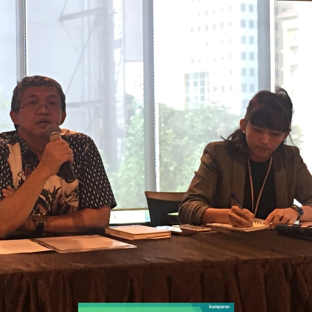 Konferensi pers PHE ONWJ terkait semburan gas di Anjungan YYA-1 di Pantai Utara Jawa, Karawang, Jawa Barat, Rabu (17/7). Foto: Ema Firtiyani/kumparan