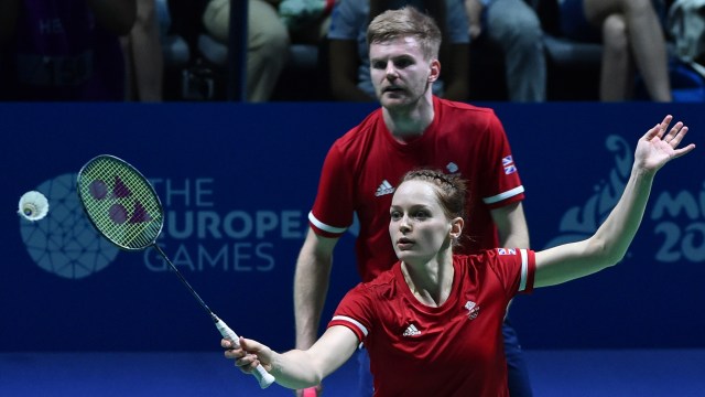 Pasangan ganda campuran Inggris, Chris Adcock/Gabrielle Adcock. Foto: Sergei Gapon/AFP