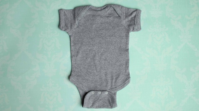 Yang Perlu Diperhatikan Bila Ingin Beli Perlengkapan Bekas untuk Bayi. Foto: Shutter Stock