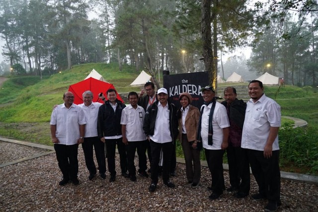 com-Kemenpar, Menpar Arief Yahya tinjau 3A Danau Toba Foto: Dok. Kementerian Pariwisata