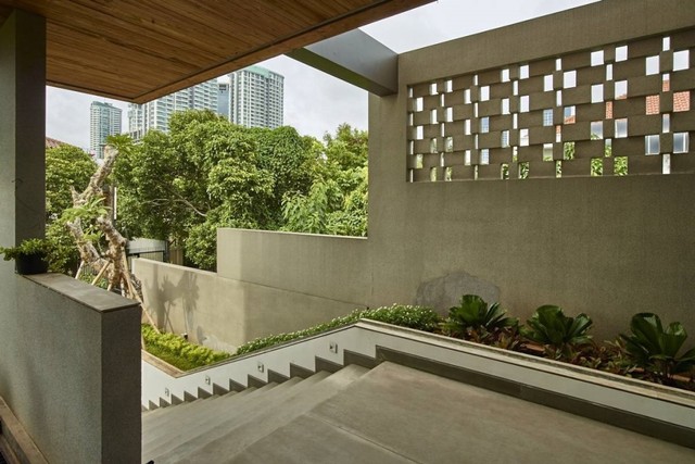 Cover Kembang Murni House di Jakarta karya RAW Architecture, via: arsitag.com
