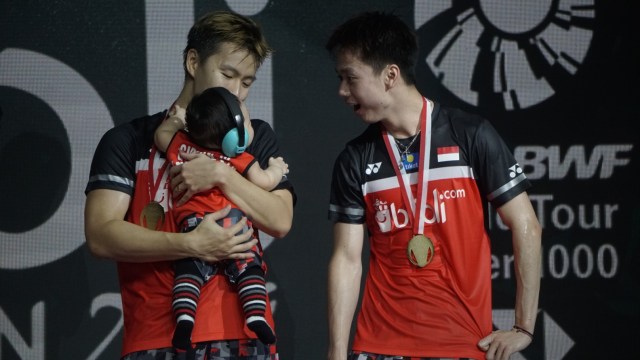 Ganda putra Indonesia Kevin Sanjaya Sukamuljo/Marcus Ferinaldi Gideon usai bertanding di Indonesia Open 2019 di Istora Senayan, Jakarta, Sabtu (20/7/2019). Foto: Irfan Adi Saputra/kumparan