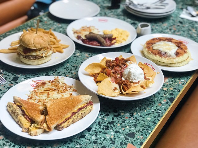 Menu Denny's Indonesia. Foto: Toshiko/kumparan