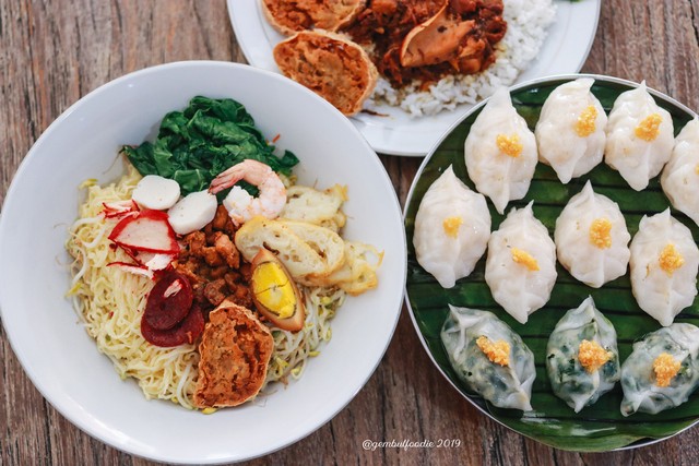 Menu andalan dari Yamie Singkawang. Photo by @gembulfoodie