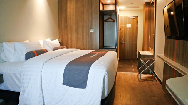 Kamar bertipe superior di Harper Wahid Hasyim Medan Foto: Helinsa Rasputri/kumparan
