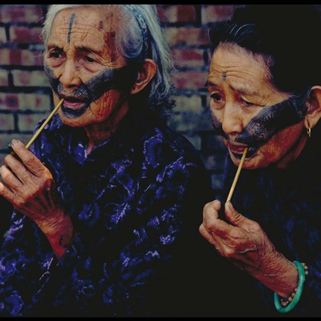 Wanita Atayal yang Punya Tato Wajah Foto: Wikimedia Commons