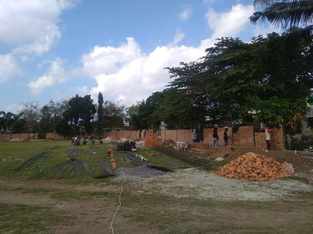 Lapangan Way Dadi yang akan dibangun menjadi Stadion Mini, Rabu (24/7) | Foto : Dhendavid Renzar/Lampung Geh