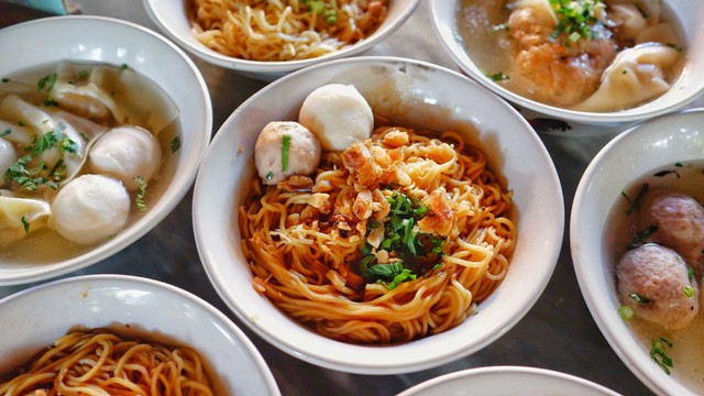 Yamin Manis Bakso Ikan.