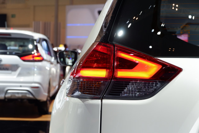 Desain lampu belakang Nissan X-Trail baru mirip Livina Foto: Aditya Pratama Niagara/kumparan