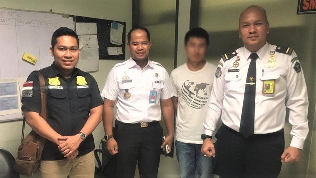 Imigrasi Kuala Tungkal Deportasi WN China. Foto: dok. Imigrasi Kuala Tungkal