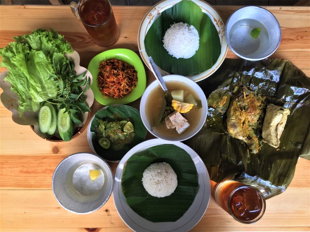 Warung Dadak di Kalibata City Foto: Azalia Amadea/Kumparan