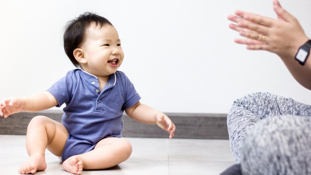 Memahami Milestone Bayi Usia 9 Bulan Foto: Shutterstock