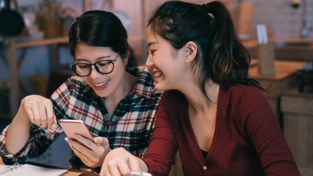 Ilustrasi Perbedaan Ghibah dan Buhtan dalam Islam. Foto: Shutter Stock