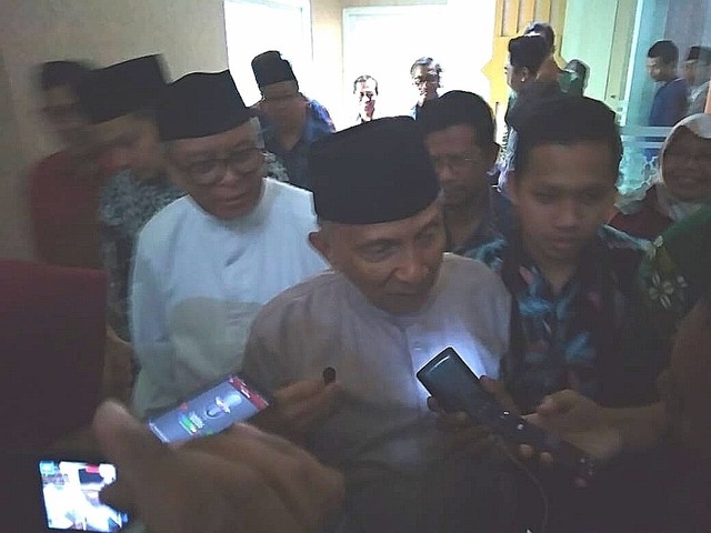 Ditanya soal Rekonsiliasi, Amien Rais: Lihat Instagram Saya