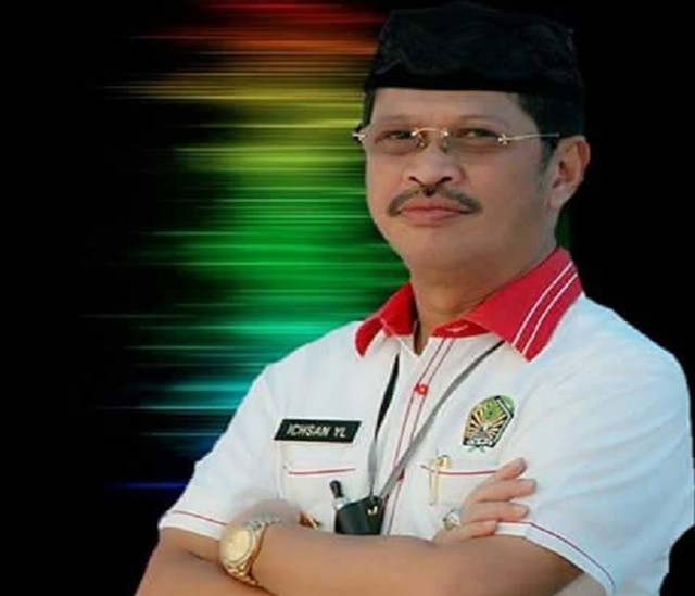 Mantan Bupati Gowa, almarhum Ichsan Yasin Limpo (int).