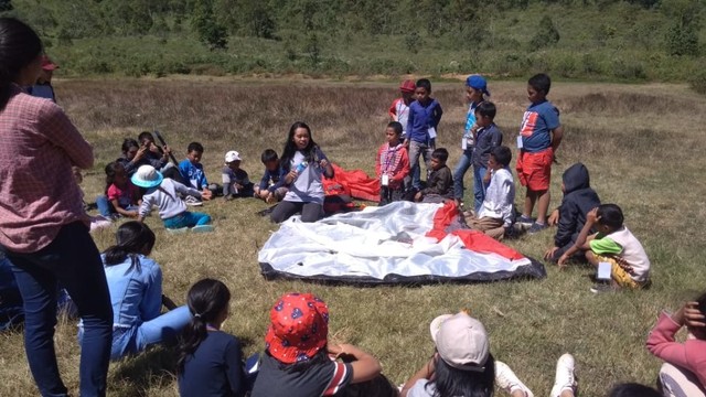 Peserta Summer School di Ruteng bersama SCI beberapa waktu lalu. Foto: Dokumentasi SCI. 