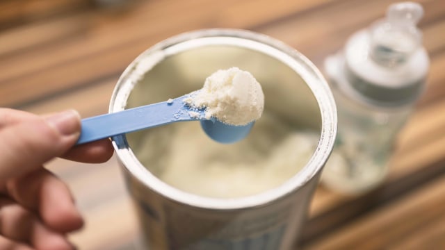 Ilustrasi susu formula bayi. Foto: Getty Images