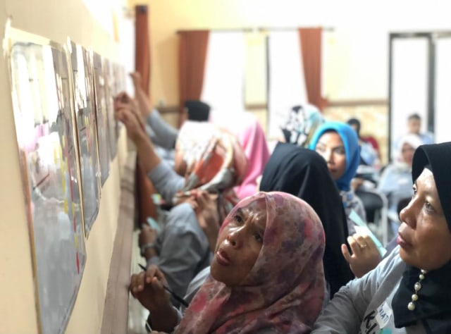 Ilustrasi perempuan bekerja. Foto: Dok: Najelaa Shihab