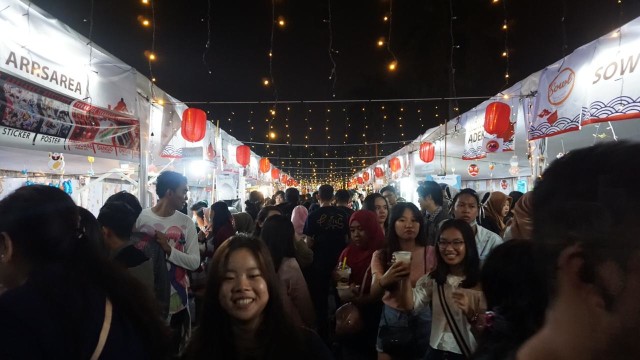 Kemeriahaan di area jajanan kuliner di JFest 2019 di Pontianak. Foto: Lydia Salsabila  