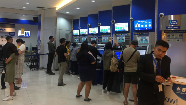 Kondisi ATM BCA di Plaza Indonesia. Foto: Moh Fajri/kumparan