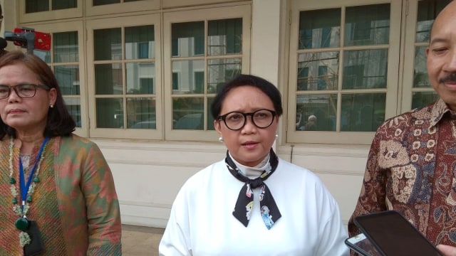 Menteri Luar Negeri, Retno Marsudi dan Delegasi Afghanistan di Istana Wakil Presiden, Jakarta. Foto: Kevin S. Kurnianto/kumparan